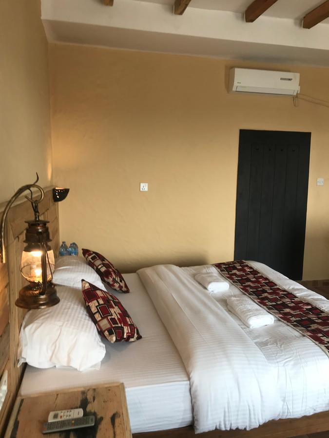 Hotel Tourist Residency Покхара Экстерьер фото