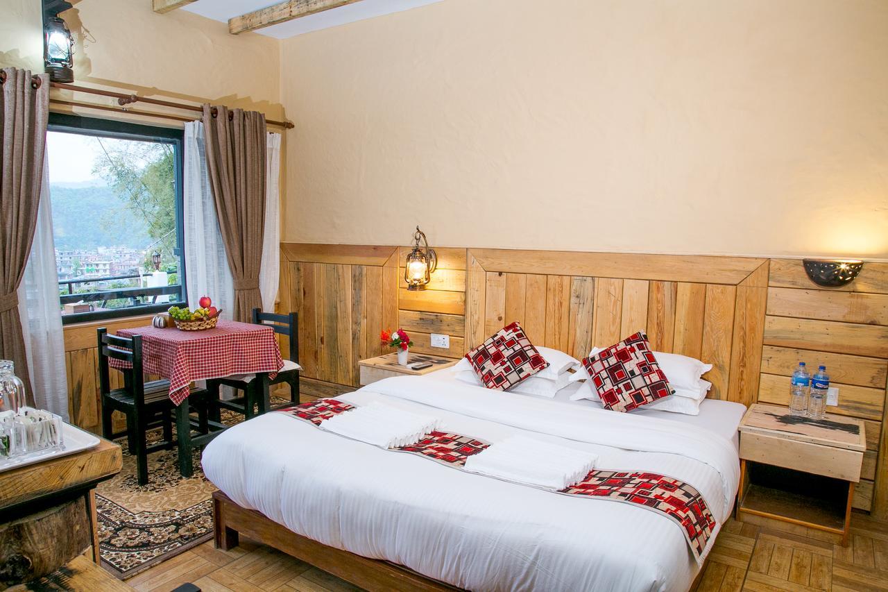 Hotel Tourist Residency Покхара Экстерьер фото