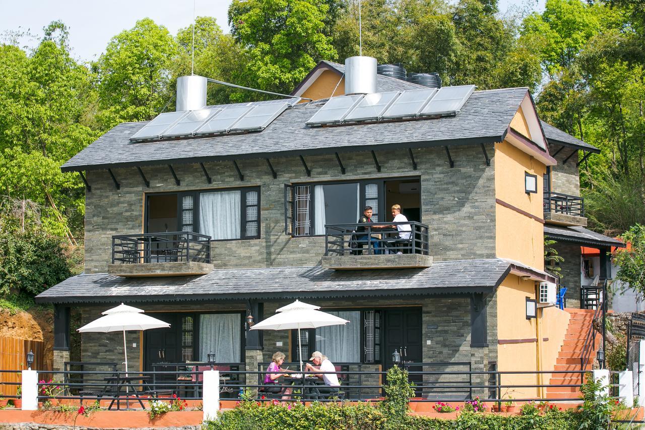 Hotel Tourist Residency Покхара Экстерьер фото