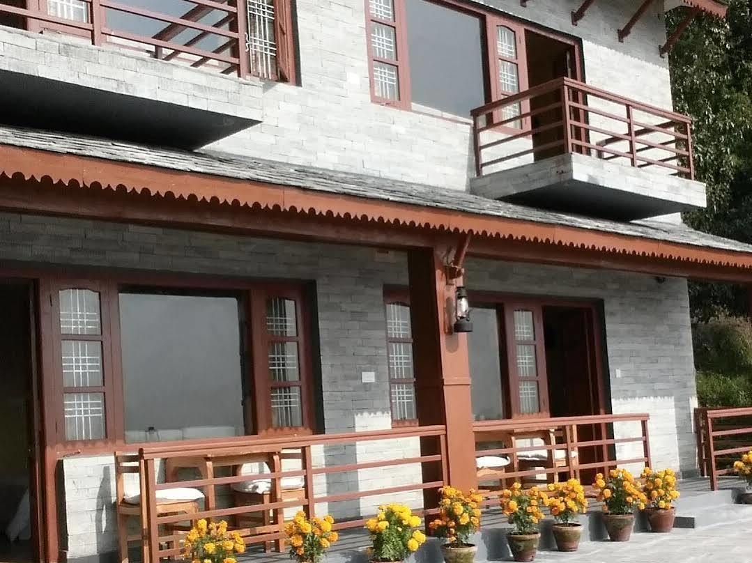 Hotel Tourist Residency Покхара Экстерьер фото